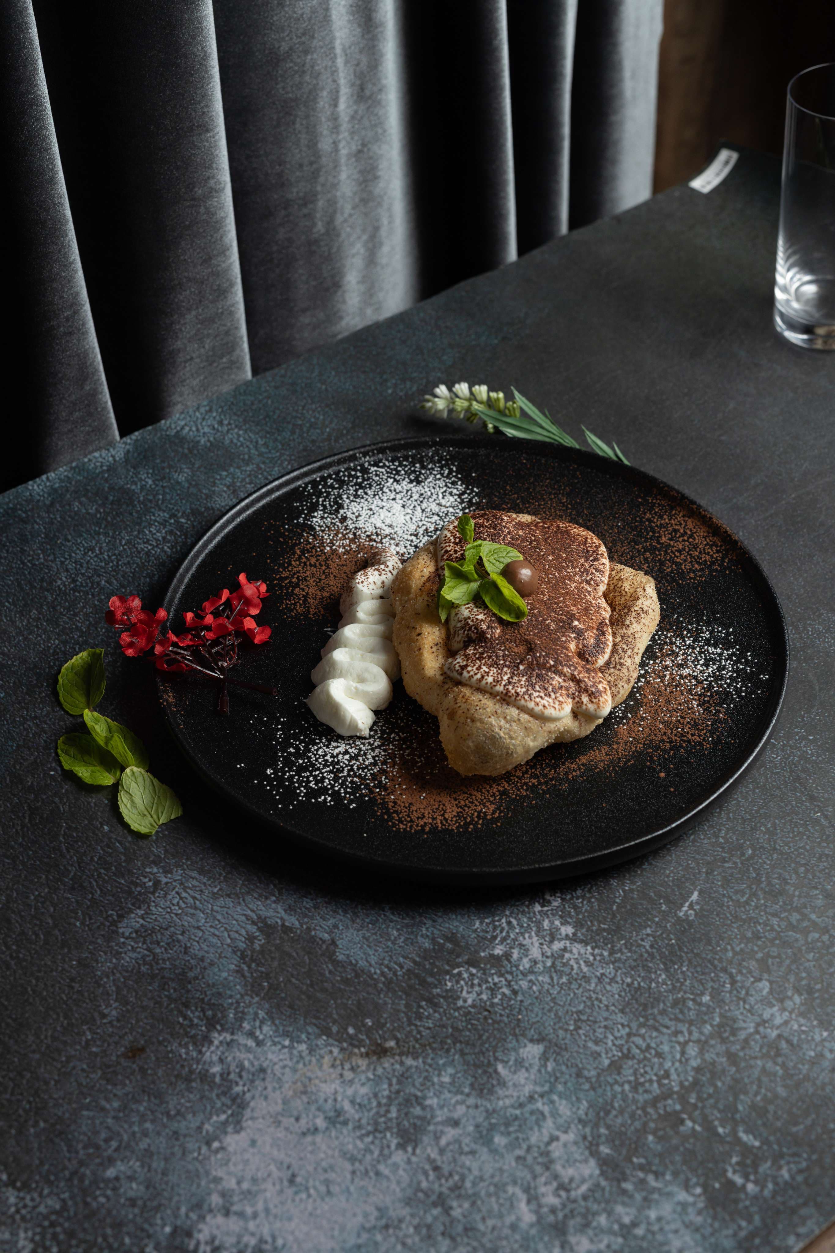 Calzone Fritto Dolce Tiramisu